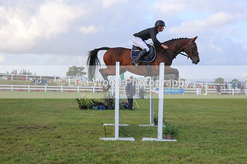 3E7A4914 - Class C1: Showjumping Senior Newcomers/1.10m open
