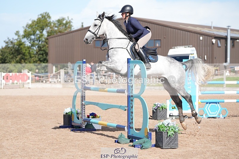 250913-110123-06300 - Cls 14 Snr Newcomers