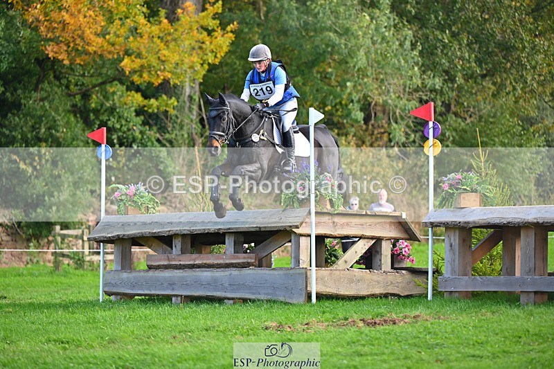 241025-144615-09335 - 219-Sam.Jennings-MONBEG.IGUASSU