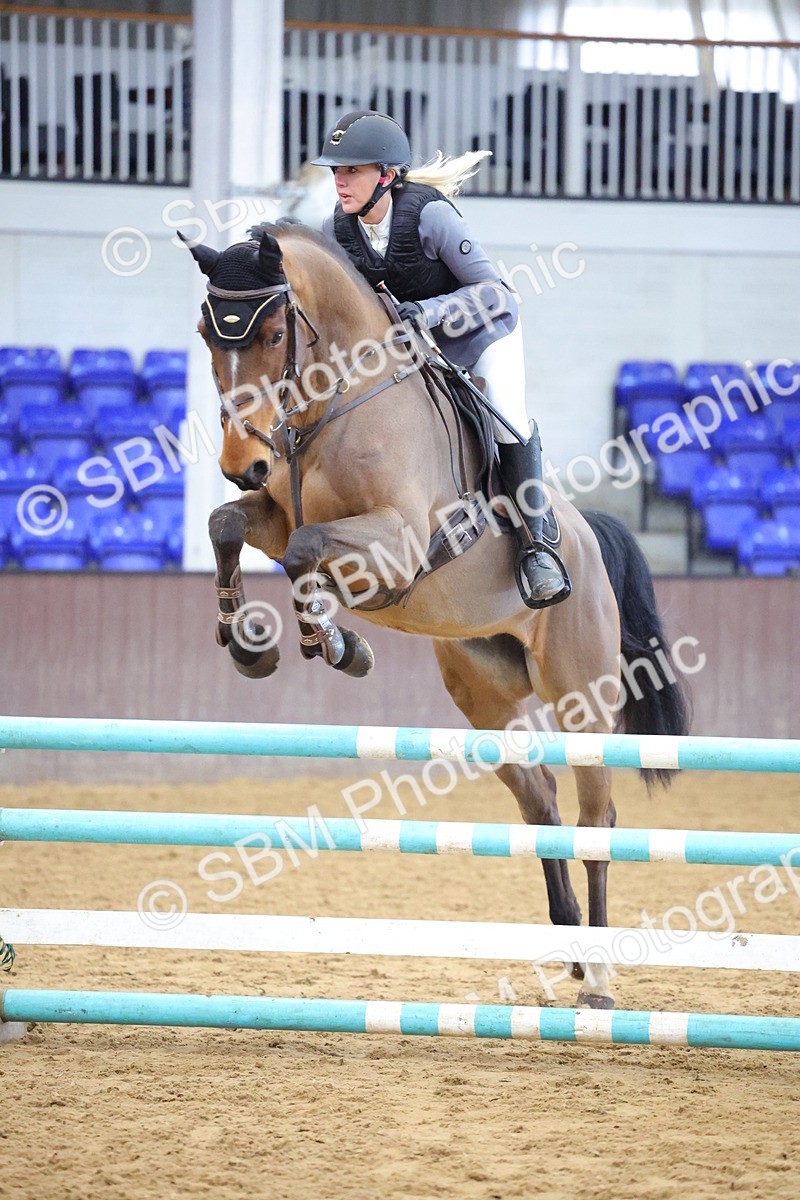 SBM_009528 - Class 20 - Senior British Novice/ 90cm Open - First Round (0.90m)
