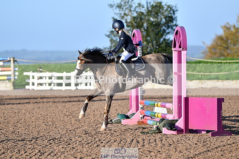 241026A-090627-00369 - SAT Cls 19 Clear Round 50cm