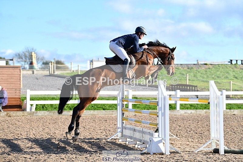 231110A-144126-00832 - Cls 6 Foxhunter & 1.20m Open