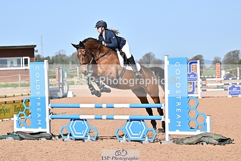 260408-104949-00246 - Cls 2 British Novice and 90cm
