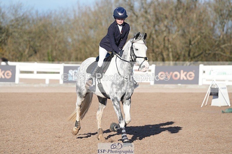 251130-112646-01072 - Cls 5 Pony Discovery & 90cm Open