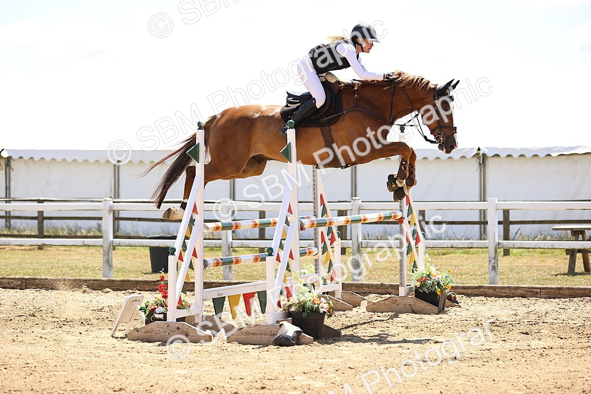 SBM_014429 - Class 15 - Senior Newcomers - 1.10m Open