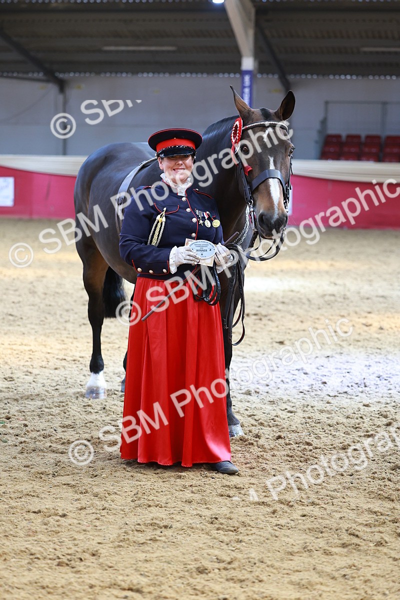 SBM_13679 - Class 104 - IH  Costume