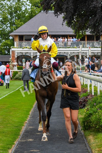 170623-Race 1-Kihavah-0246 - Race 1 2.00pm Queen Mother's Cup Handicap