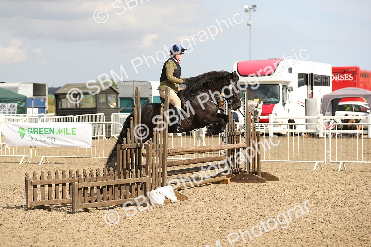 SBM_06870 - Class 49a Style & Performance 80cm (15-19)