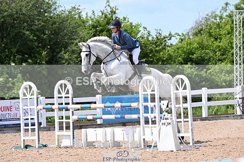 240619A-142948-00615 - Cls 4 Snr Newcomers and 1.10m Open