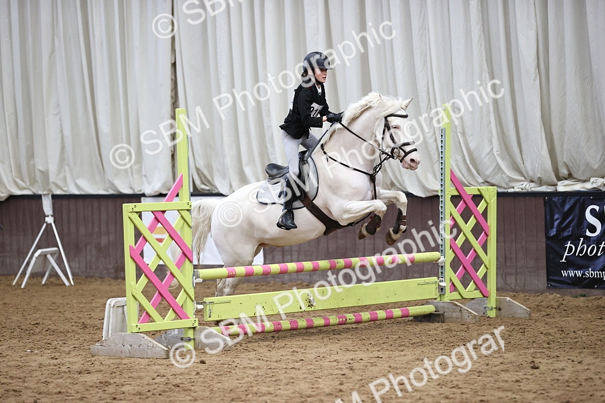 SBM_001807 - Class 5 - Henlow Veterinary Hospital 70cm