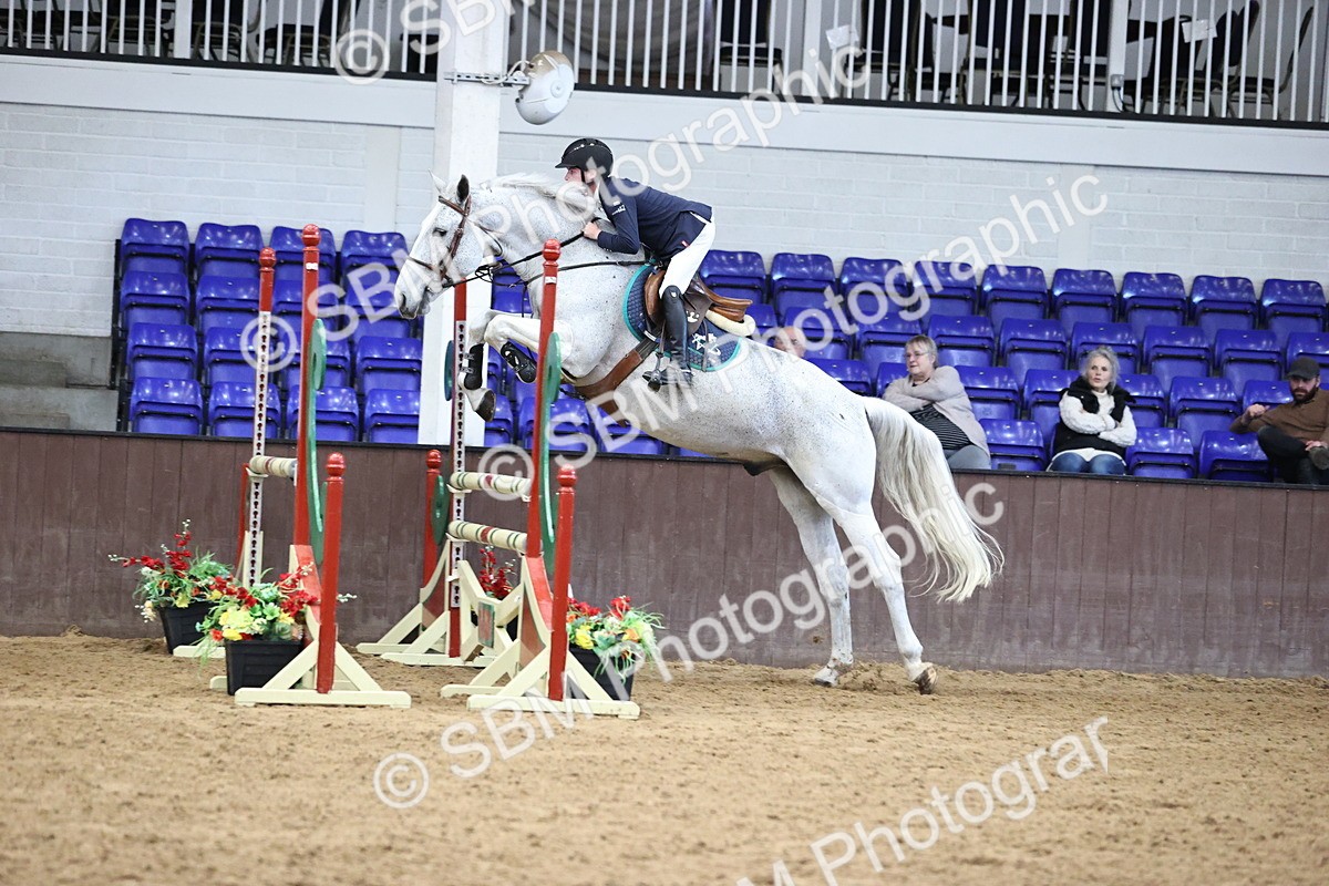 SBM_001725 - Class 4 - Senior Newcomers - 1.10m Open