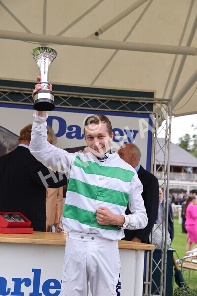 yr18082022r4-100 - Race 4 3.35pm Darley Yorkshire Oaks (British Champions Series Race)