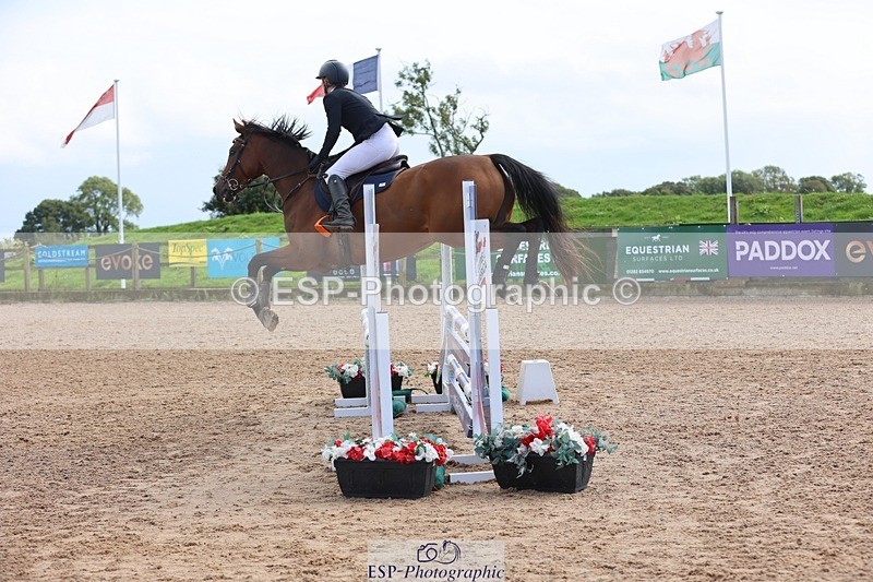 250911-142920-02454 - Cls 5 Chard Snr 90cm Speed Derby