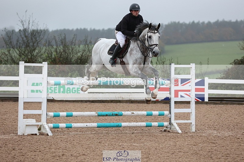 231112A-133722-04561 - Cls 20 Newcomers & 1.10m Open