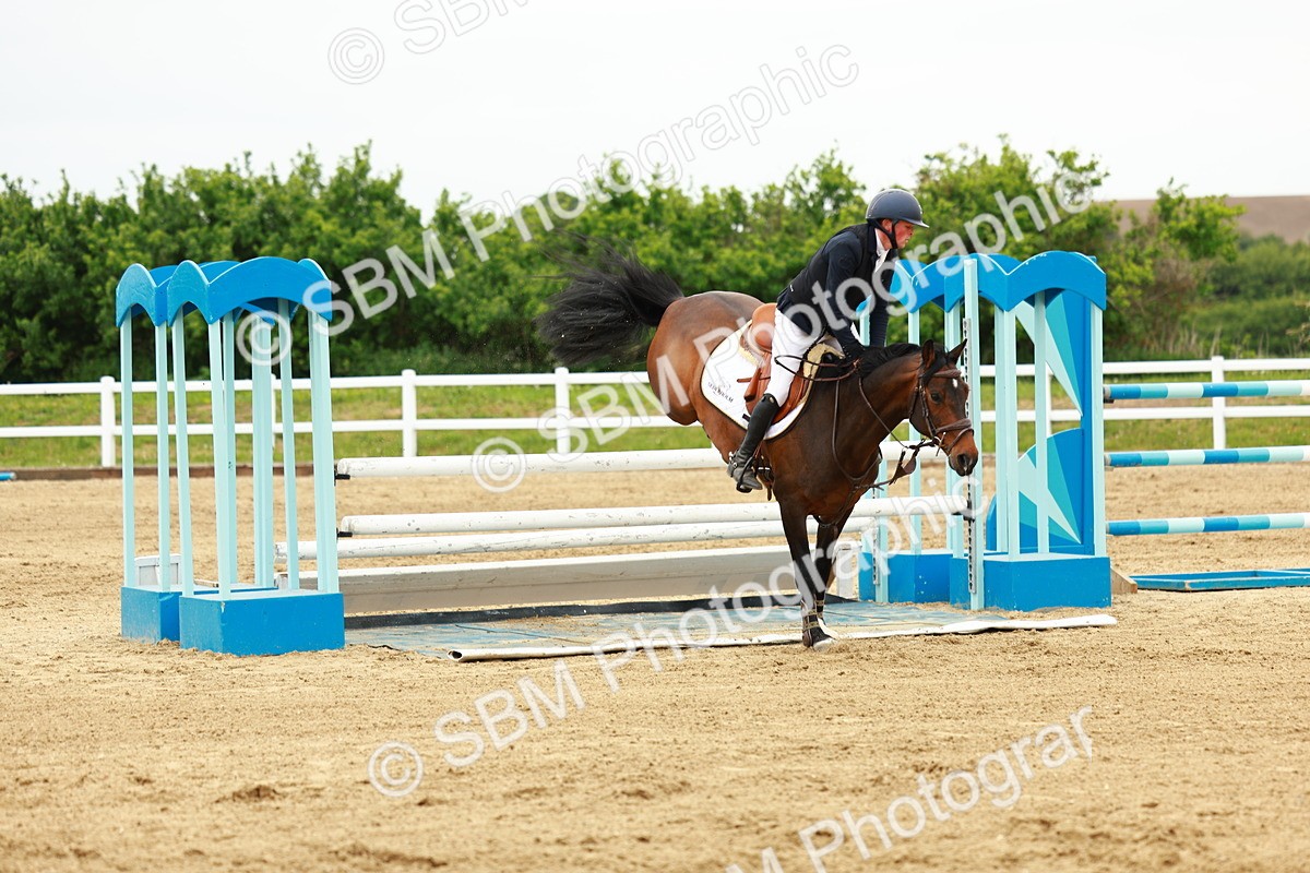 SBM_001070 - Class 5 - Senior Foxhunters - 1.20m