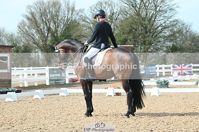 250403-104424-01588 - 048-Angus.Corrie-Deane-Maigret.VD.Watermolen