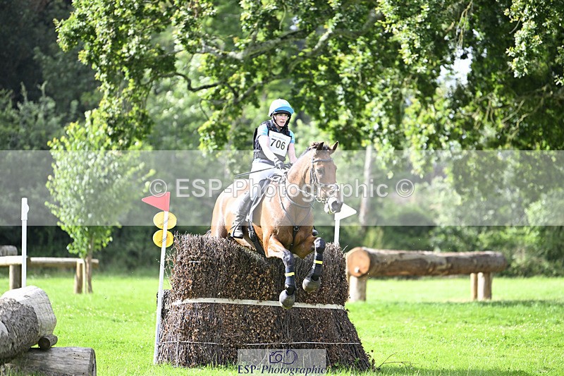 240804-171621-18890 - 706-Sharon_Kellaway-OBERON_XII