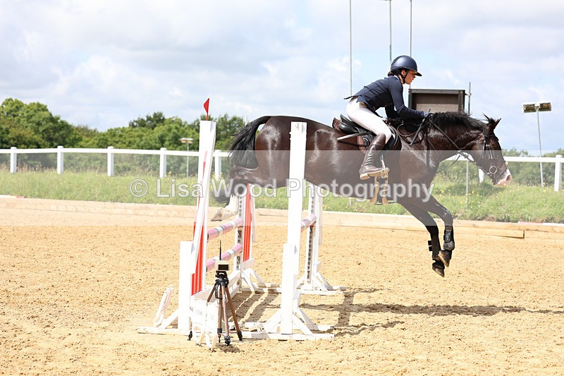 3E7A3152 - Class 4: Senior British Novice/90cm open