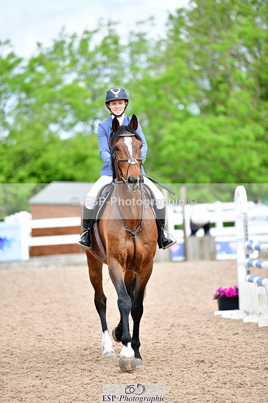 240524A-100256-02394 - Cls 21 British Novice and 90cm Open