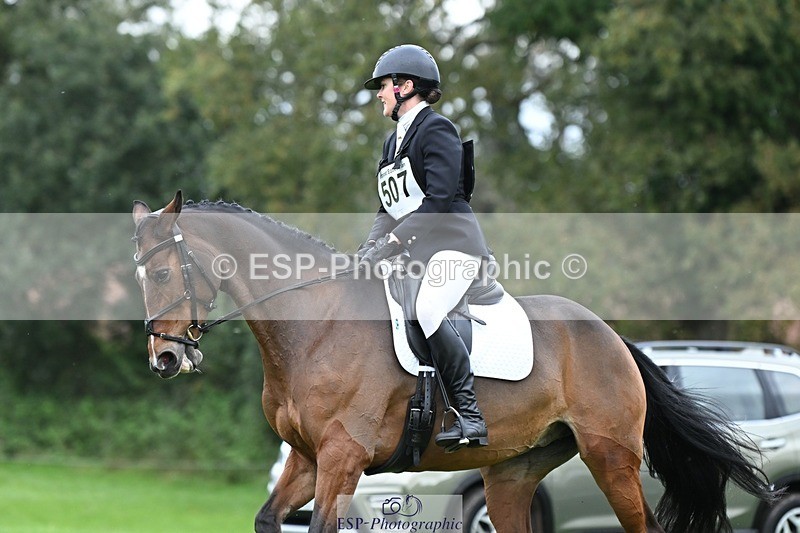 231020-154221-11250 - 507-EDGEDALE.BLUE.LADY-Katie.Lavin-DR