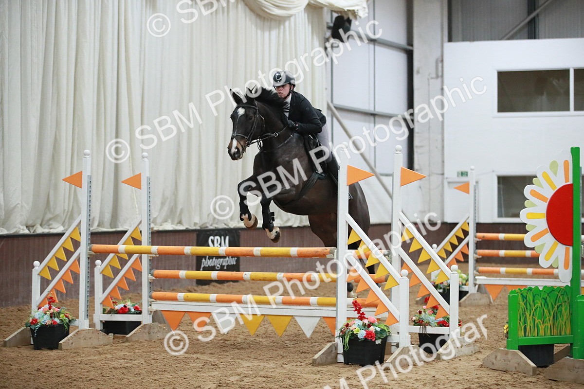 SBM_001104 - Class 4 - Senior Newcomers - 1.10m Open