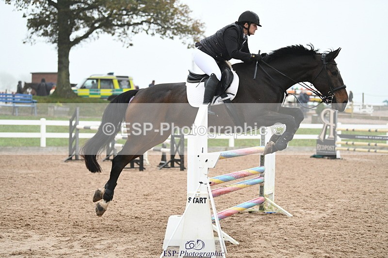 241103A-112931-07804 - SUN Cls 21 Snr Newcomers and 1.10m Open