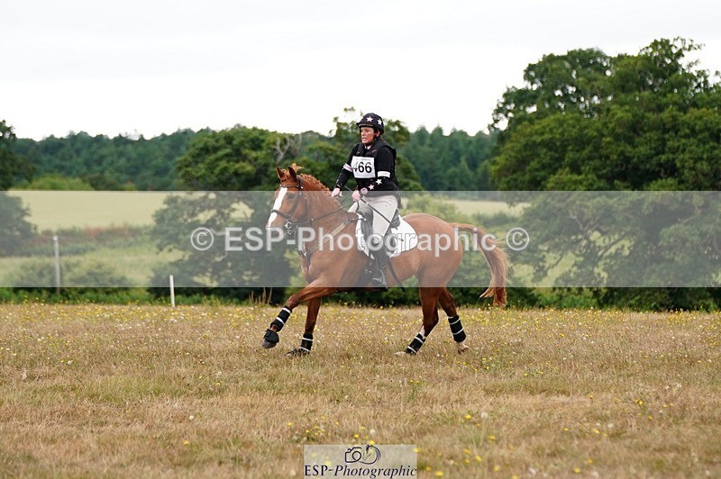 250803A-113514-11477 - K-466-Emily.R.Vincent-GOLDEN.HEART.BREAKER