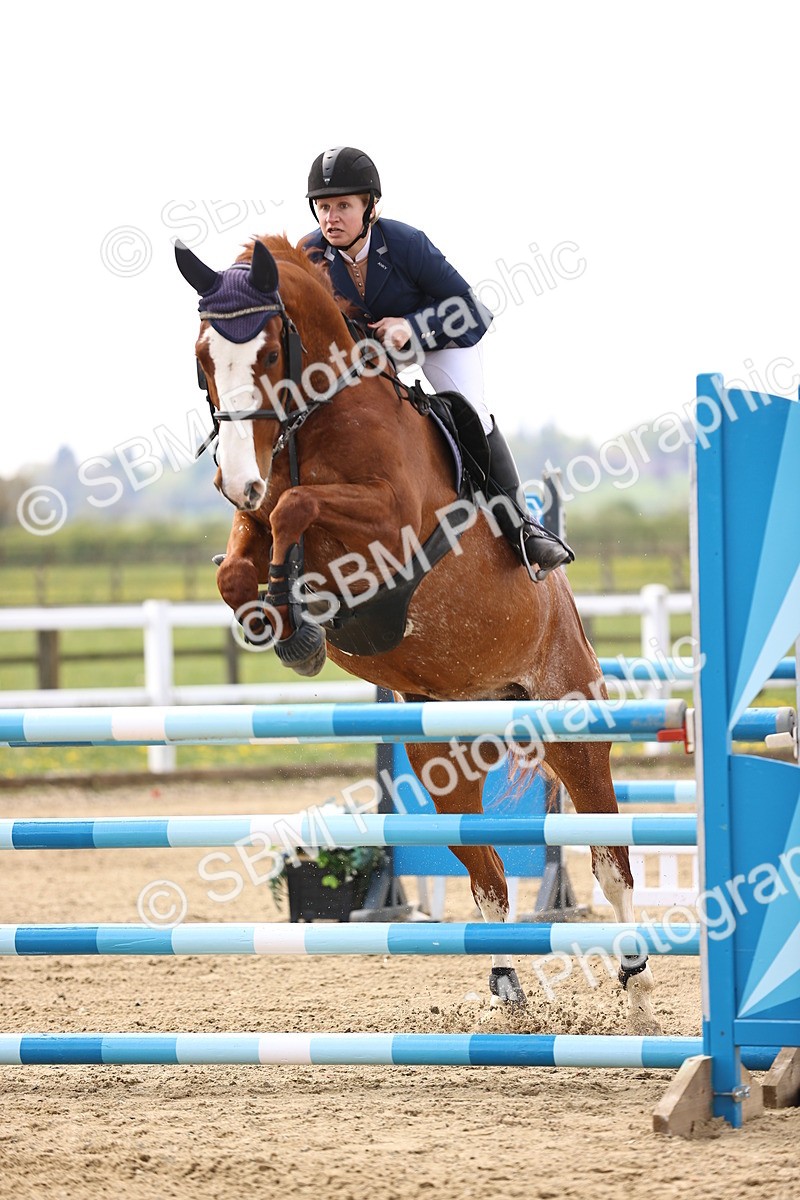 SBM_002368 - Class 11 - Senior newcomers - 1.10m