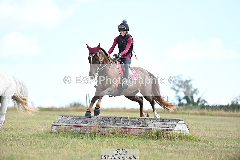 250821B-103908-00147 - Group B - Danielle