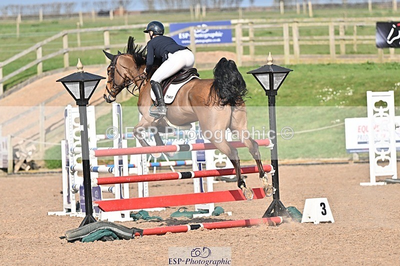 250326-152035-01290 - Cls 6 Foxhunter and 1.20m