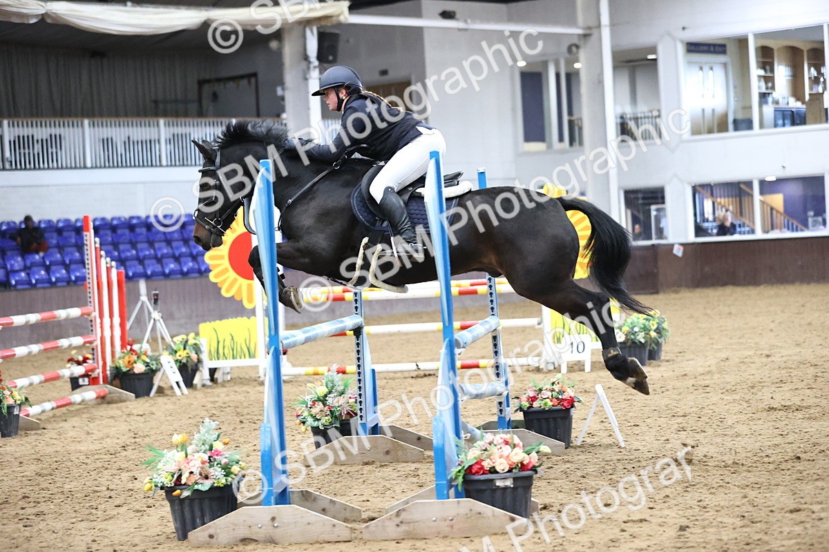 SBM_002935 - Class 13 - Blue Chip Pony Newcomers 1.00m Open