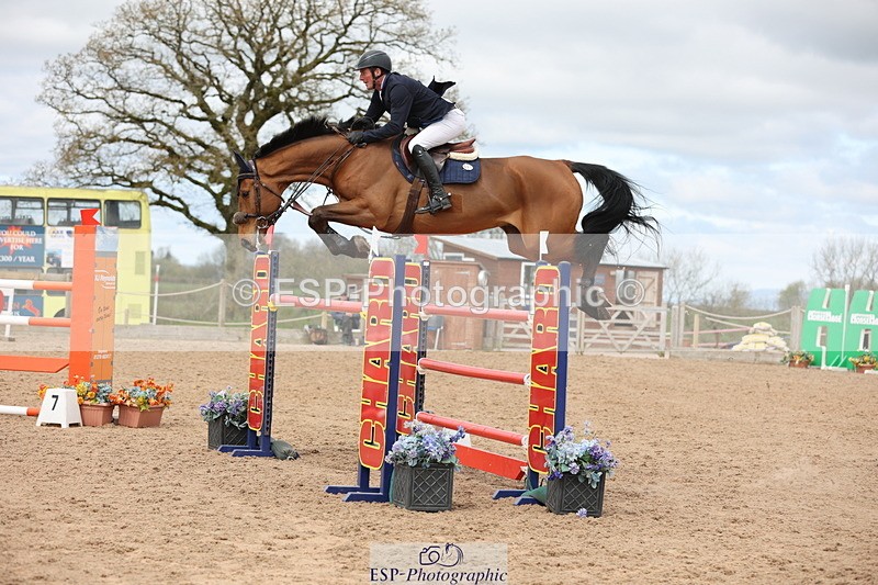 240419A-122536-07218 - Cls 6, 2 Star Medium Tour 1.35m