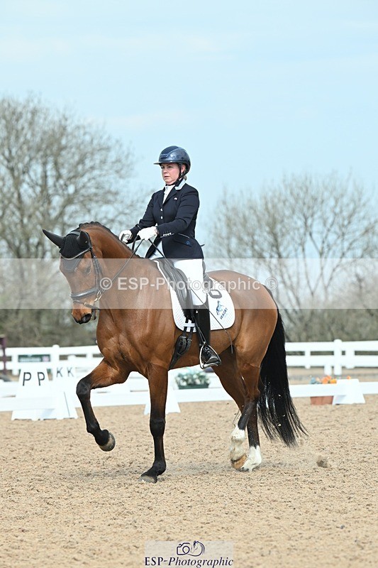 250403-103701-01501 - 036-Abbie.Newbury-Seagry.Viceroy