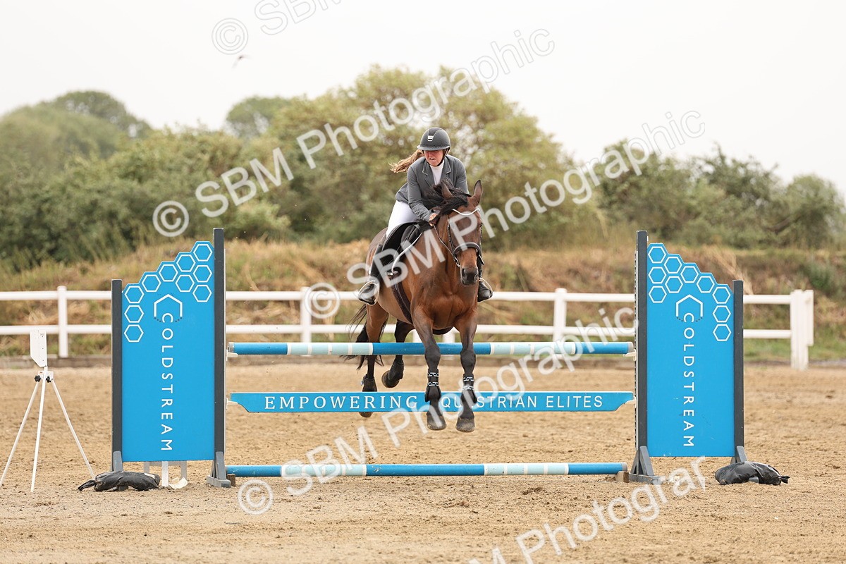 SBM_023999 - Class 6 - Senior Newcomers 1.10m