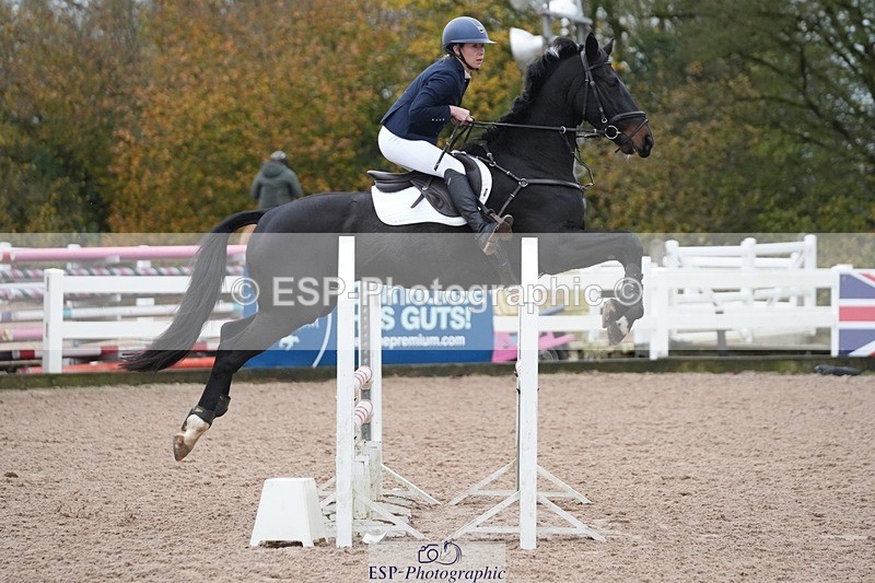 251109-084918-03088 - Cls 15 British Novice and 90cm Open