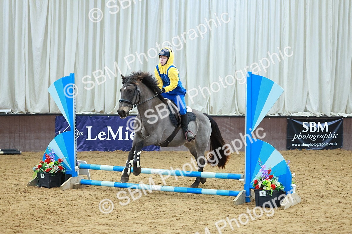 SBM_002229 - Class 3 - Horse & Hound (60cm)