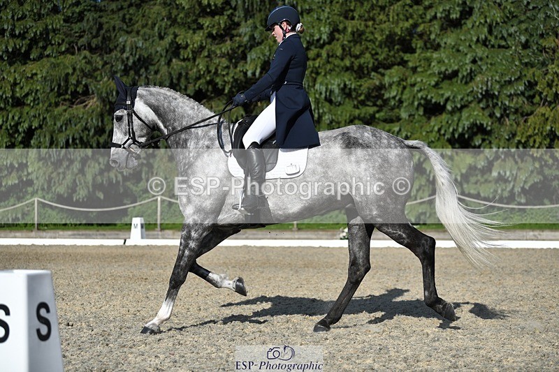 230525-174341-03592 - 130-CFH_DAKAR_HILL-Millie_Juleff-WEDTrotUp+DR