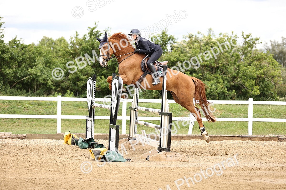 SBM_002933 - Class 11 - Senior Newcomers - 1.10m