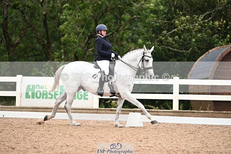 240815A-140231-01923 - 139-Chloe.Makepeace-Beechfield.Diamond