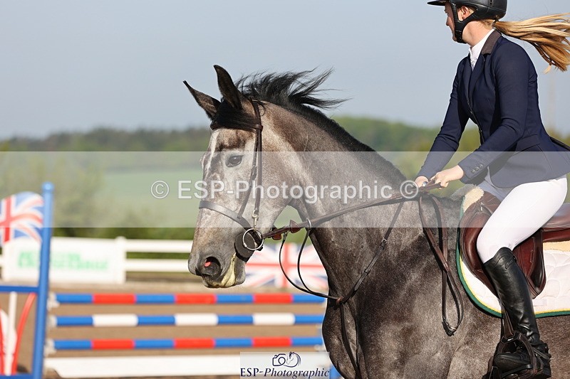 240510A-081131-04114 - Cls 13 British Novice and 90cm Open