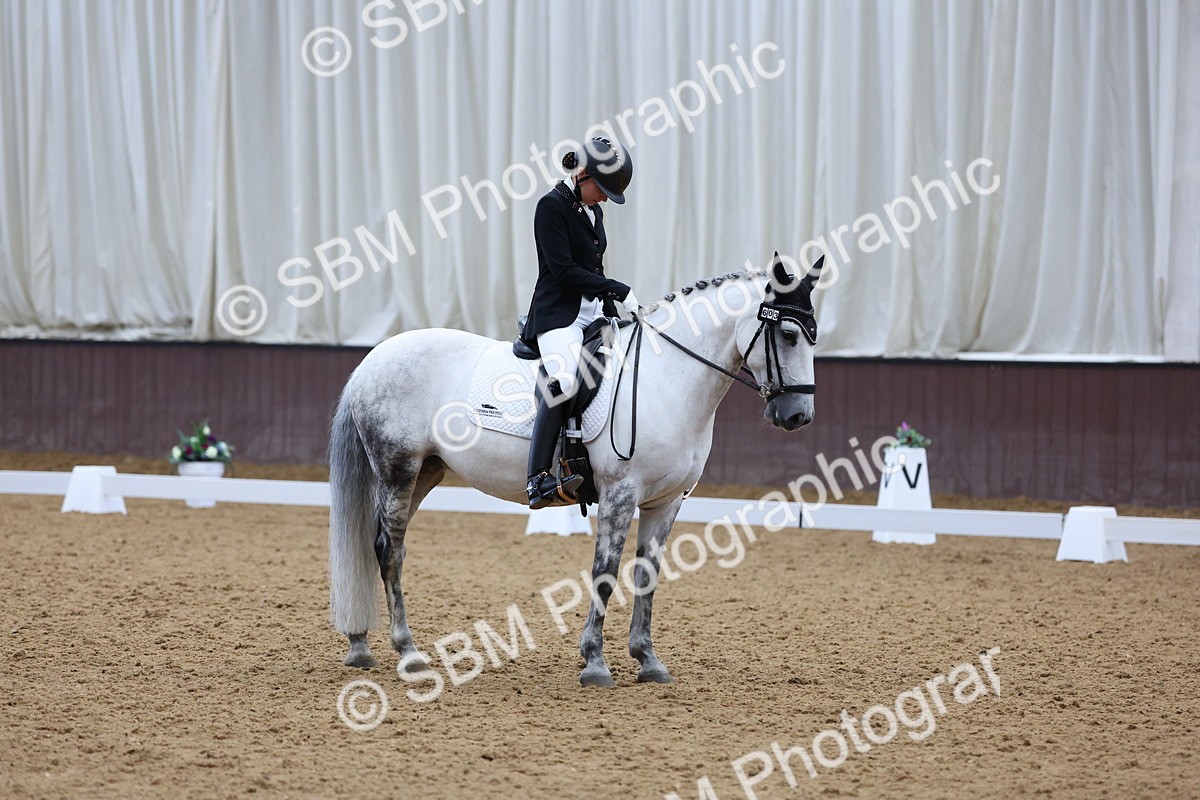 SBM_016486 - Class 16 - Novice FSM - 11.50-12.38