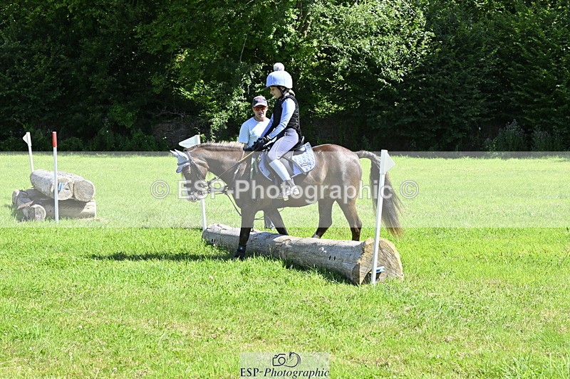 240728B-105318-00729 - Theo's Group XC