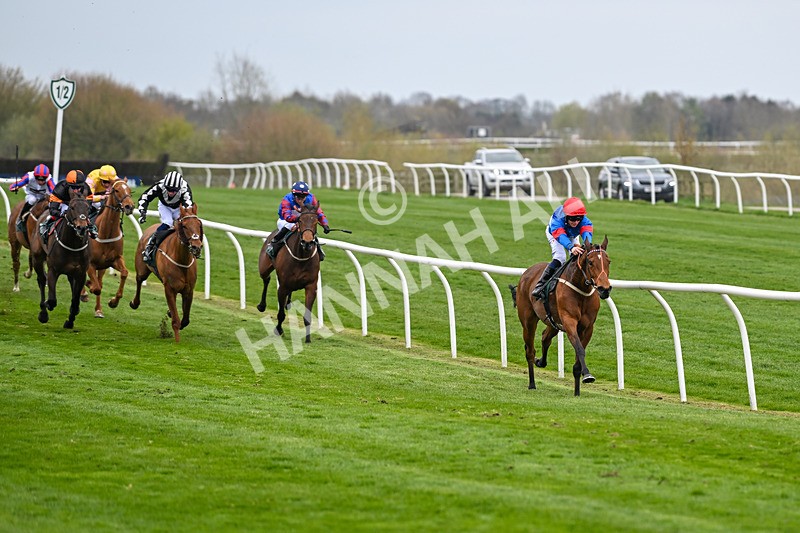 090425-Race 5-Miss Willows-0012 - Race 5