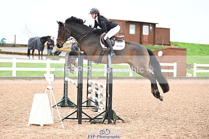 241023A-111732-00508 - Cls 1 British Novice and 90cm Open