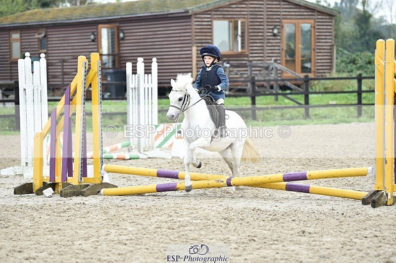 230917-100056-00361 - Cls 01 40cm LR Assisted & unassisted