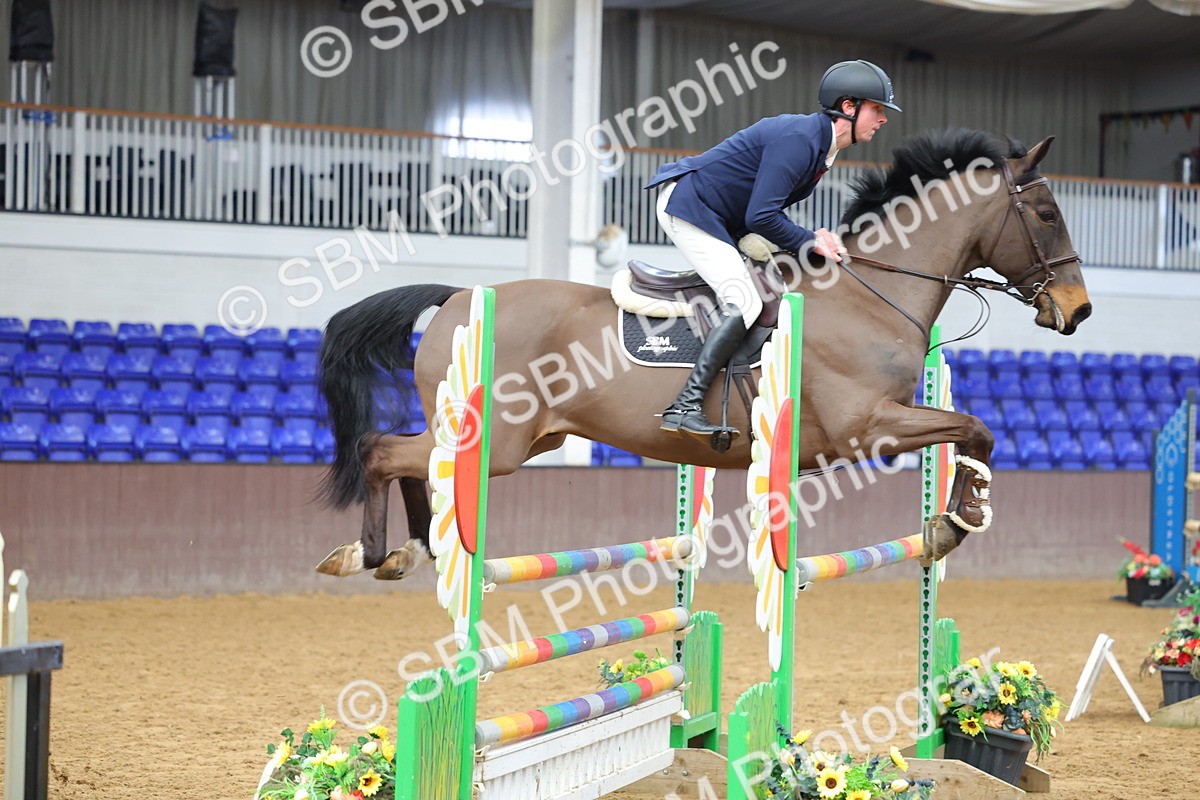 SBM_002735 - Class 8 - Senior Newcomers - 1.10m