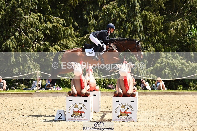 230527-134324-10889 - 419-OUTBACK_II-Laura_Collett-SJ