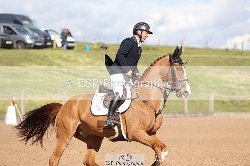 240419A-162055-09332 - Cls 10, 2 Star Big Tour 145cm  15.45 to 16.35 break