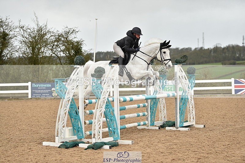 240327A-131112-00522 - Cls 4 Newcomers and 1.10m Open