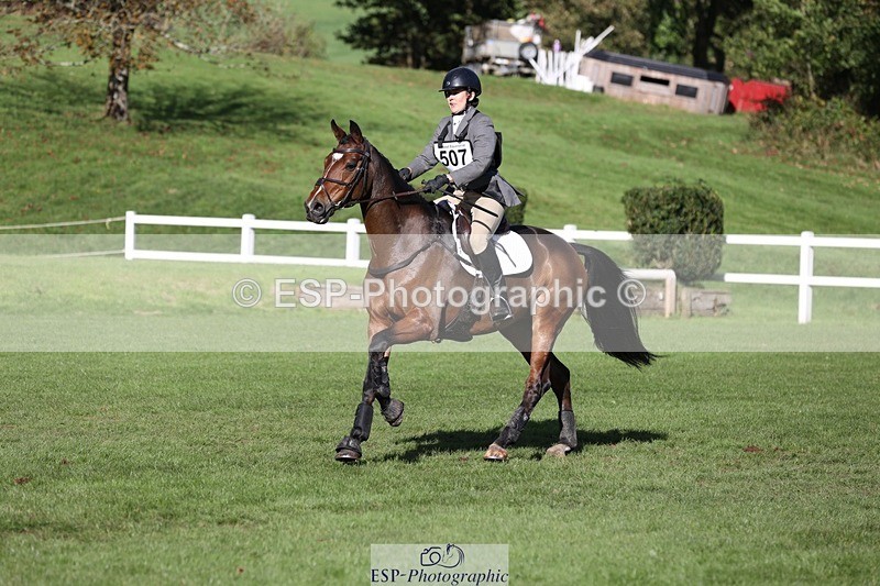 231022-130030-27455 - 507-EDGEDALE.BLUE.LADY-Katie.Lavin-TrotUp+SJ